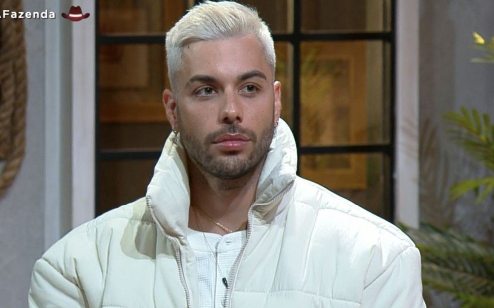 Vídeo: Internautas acusam Gui Araújo de homofobia em A Fazenda