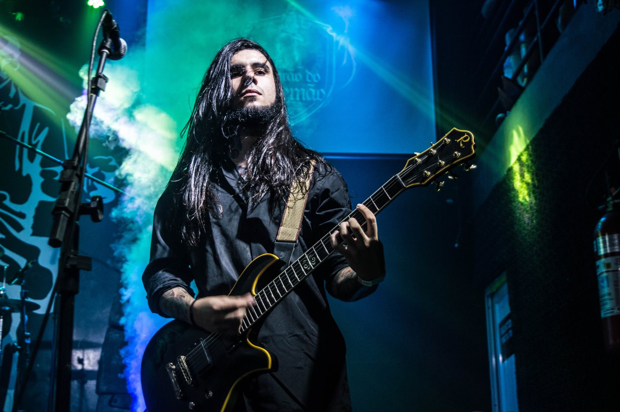 Guitarrista amazonense homenageia cantor Zezinho Côrrea em live 