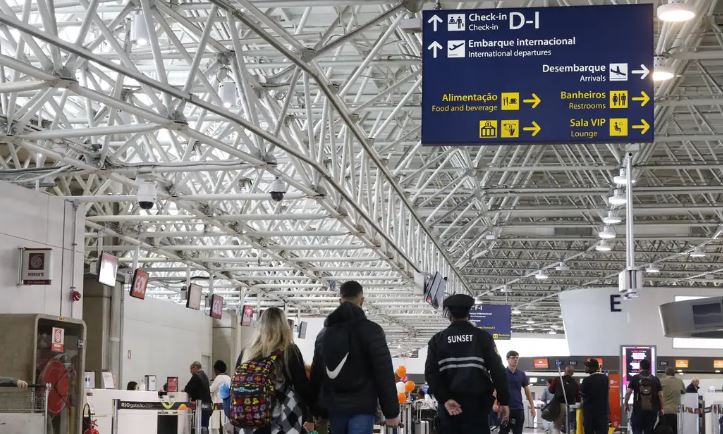 Homem é preso no Galeão, transportando 3,2 kg de maconha em peixes