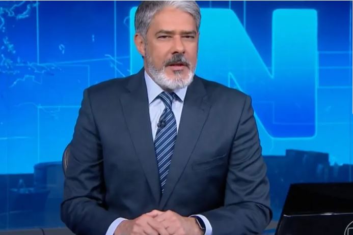 William Bonner está com Covid e será substituído por César Tralli