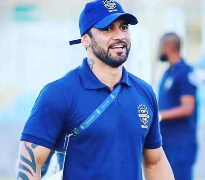 Ex-BBB Hadson é contratado como técnico do Grêmio Barueri