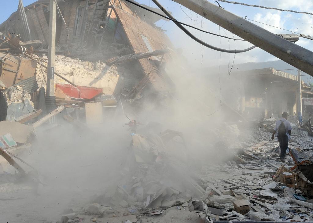 Novo terremoto atinge o Haiti horas após tragédia matar mais de 300 pessoas
