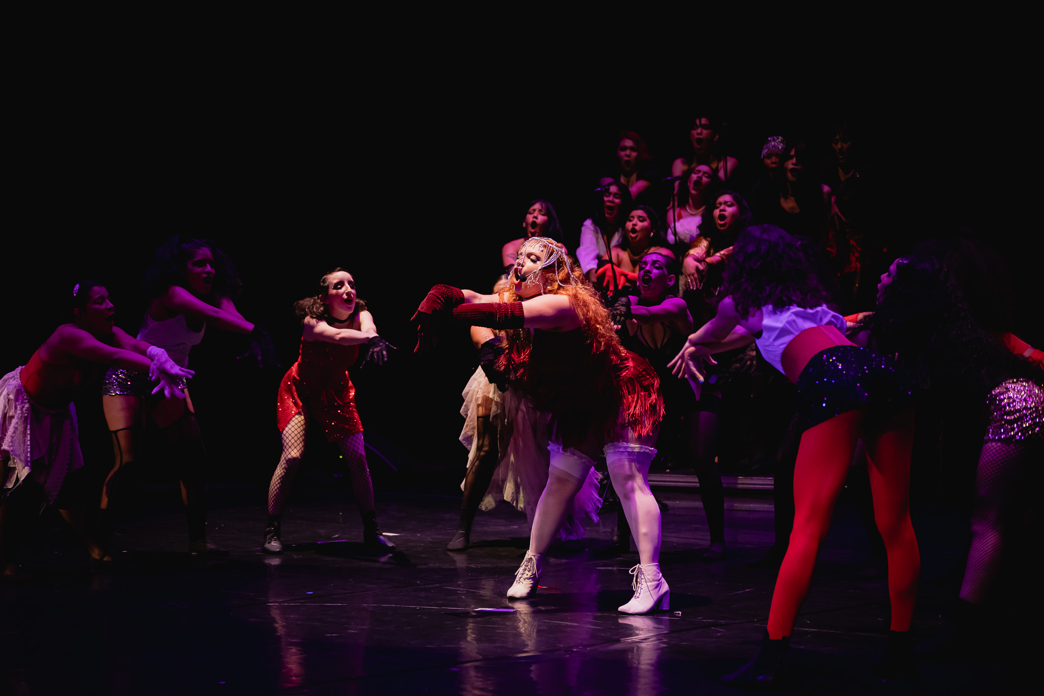 Ateliê 23 celebra 11 anos com sessões de Cabaré Chinelo no Teatro Amazonas