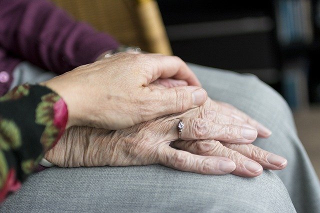 FUnATI promove ações de prevenção ao suicídio na terceira idade