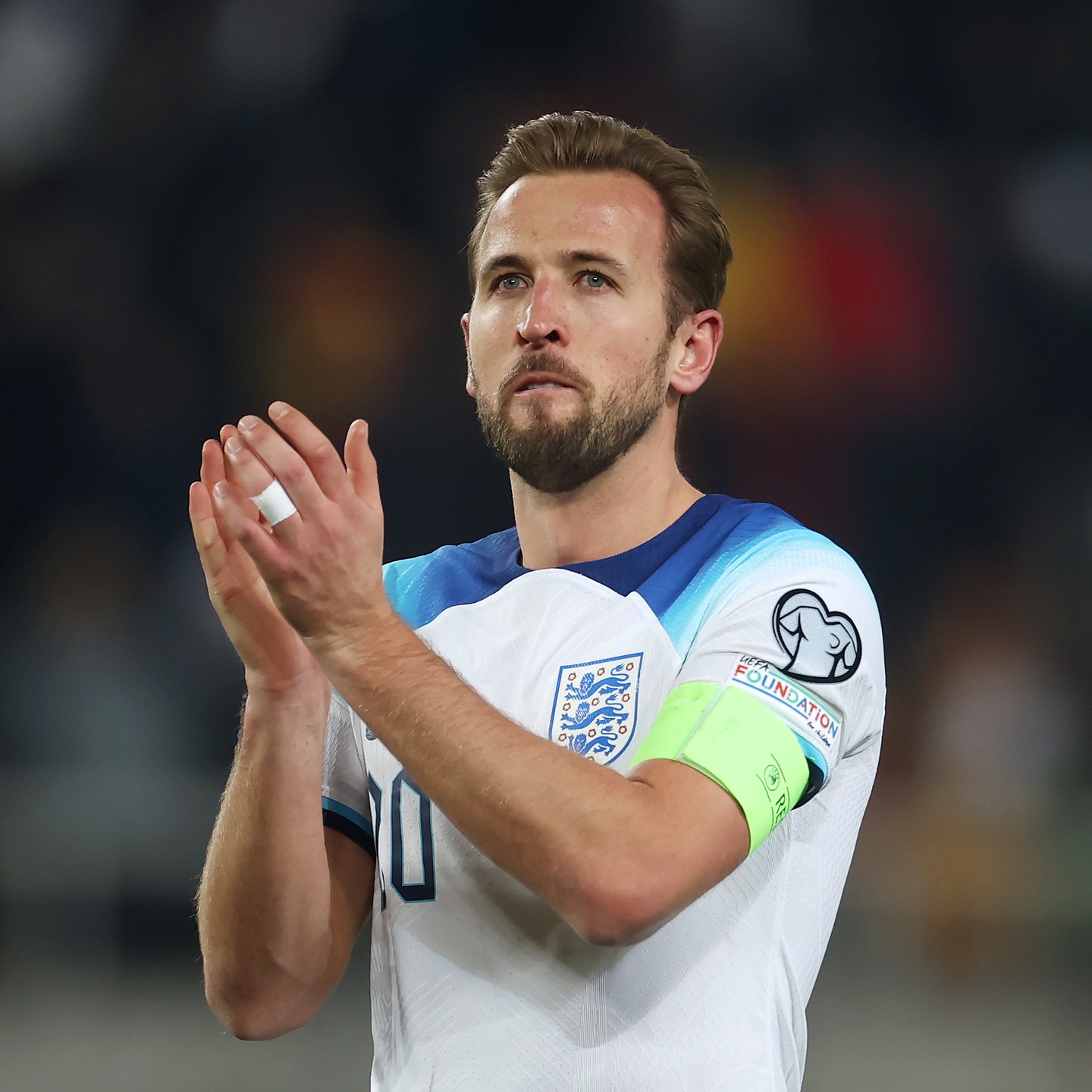 Atacante da Seleção Inglesa, Harry Kane está fora do amistoso contra o Brasil