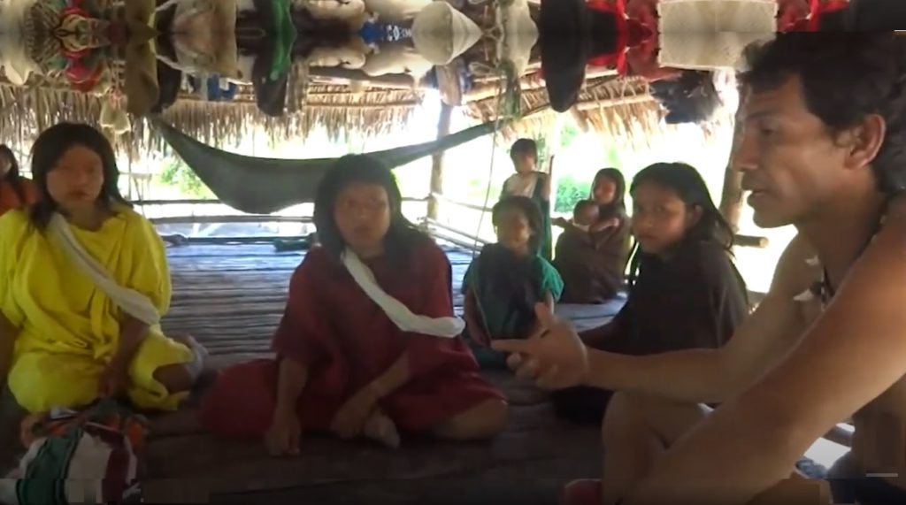 Ufólogo divulga documentos que comprovam ataque de OVNIs a aldeia indígena