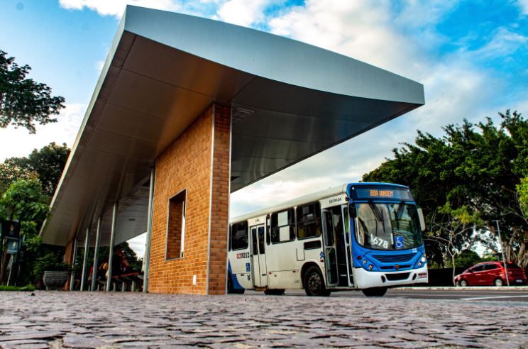 Saiba como vão funcionar as linhas de ônibus durante o Réveillon em Manaus