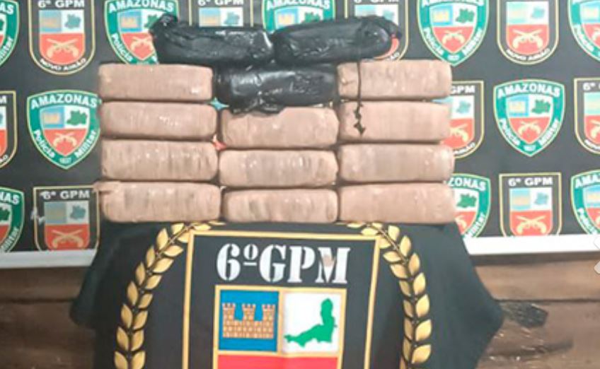 Mais de 14 Kg de drogas são encontrados escondidos em barco em Novo Airão