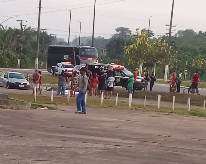 Adolescente venezuelano morre em acidente de moto em Presidente Figueiredo