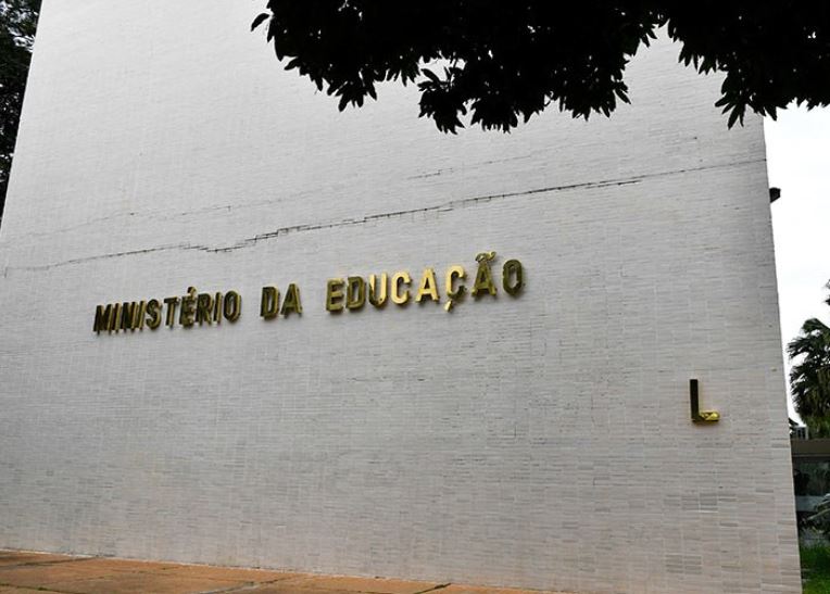 Senado discute hoje encaminhamento do pedido de CPI do MEC  