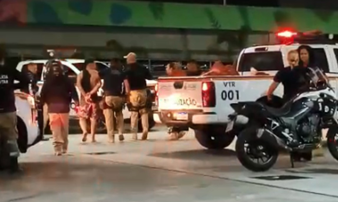 Motociclista tenta agressão e danifica viatura ao fugir do Detran em Manaus