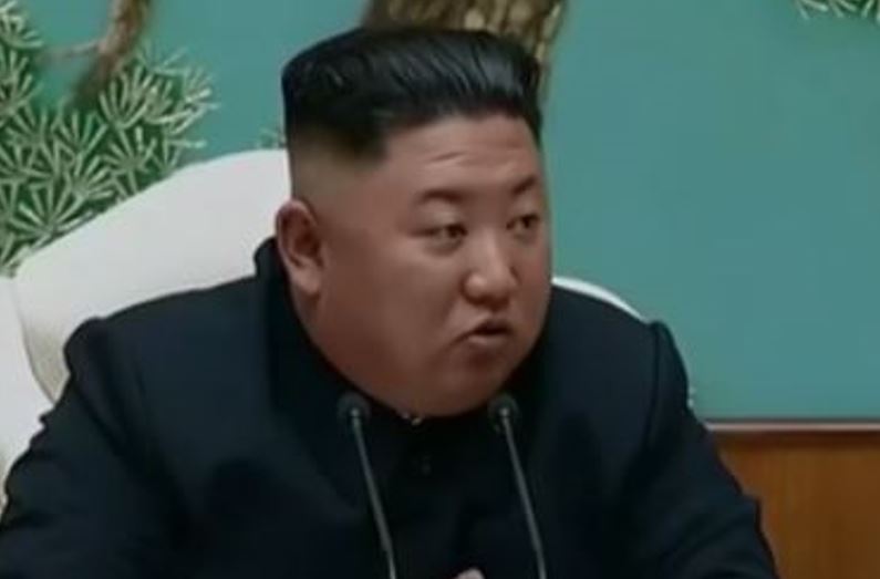 Kim Jong-un declara aumento de arsenal para usá-lo 'a qualquer momento'