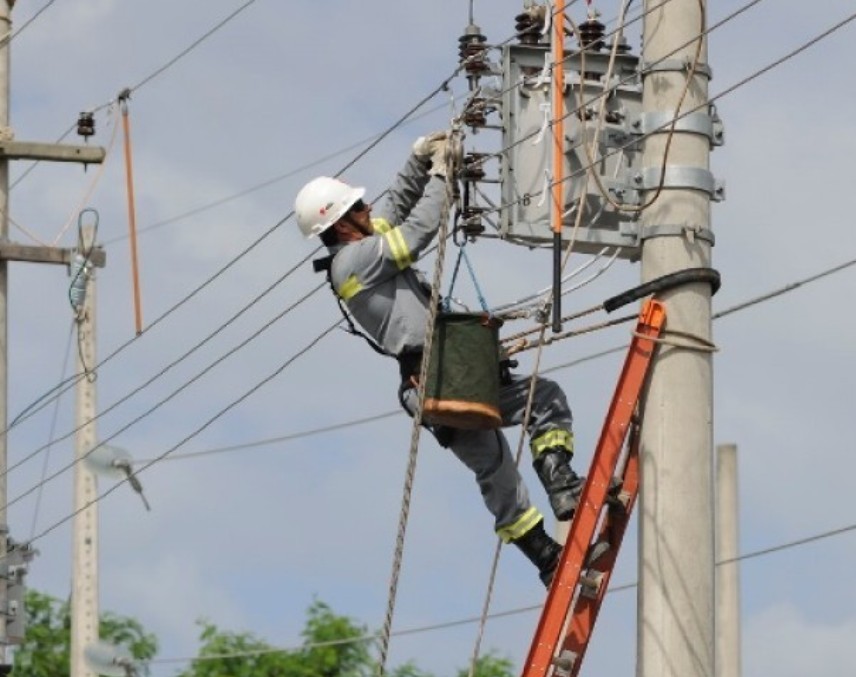 Seis bairros e vários ramais ficarão sem energia nesta terça-feira