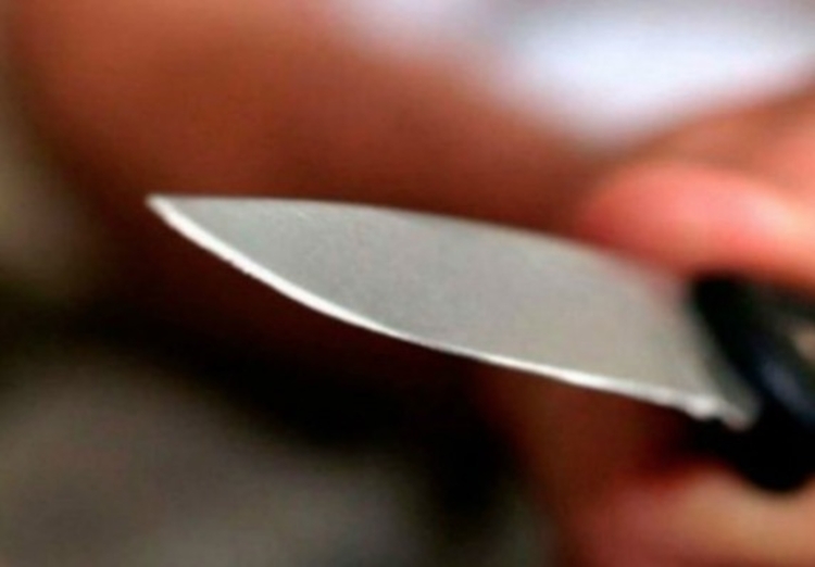 Homem é esfaqueado 8 vezes após ter casa invadida em Manaus 