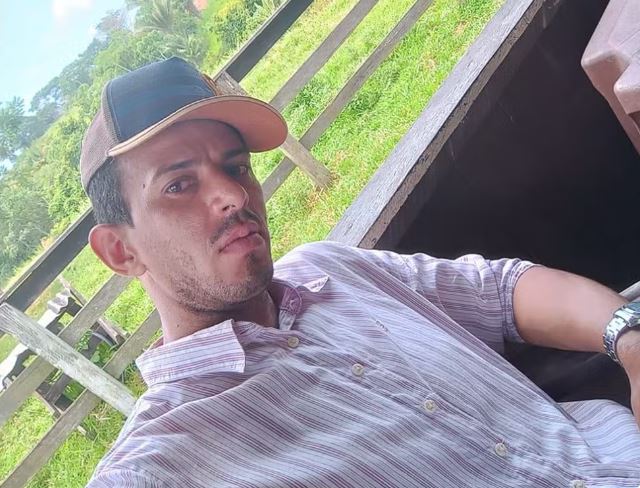 Homem fica gravemente ferido ao ser chifrado e pisoteado por touro