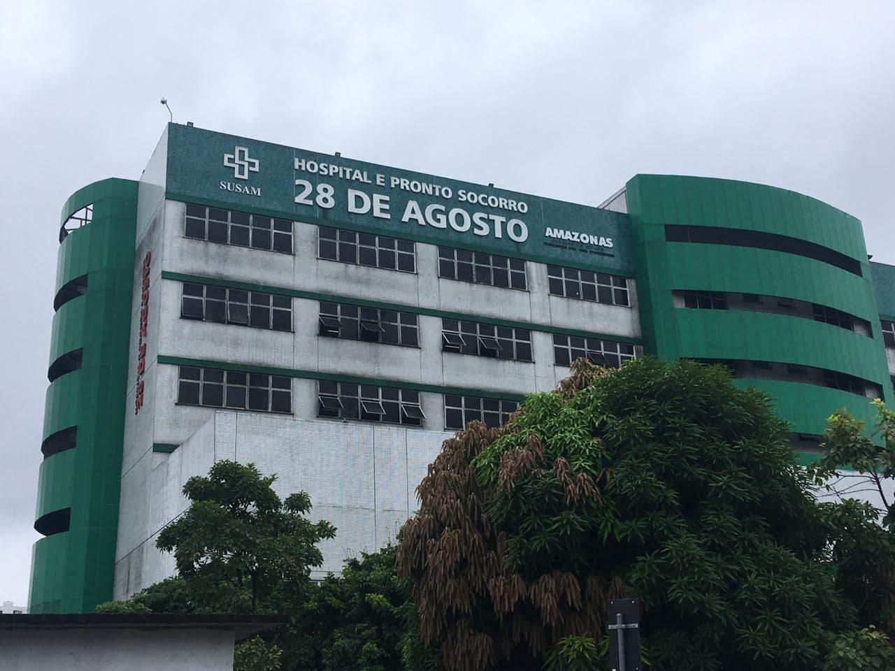 Mulher é esfaqueada pelo ex-companheiro na frente dos filhos em Manaus