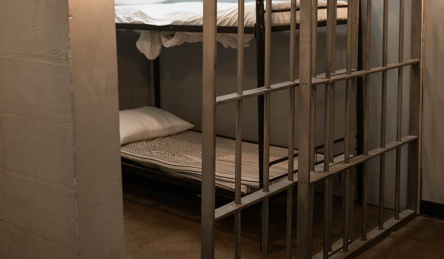 Homem é condenado a mais de 16 anos de prisão pela morte do próprio pai