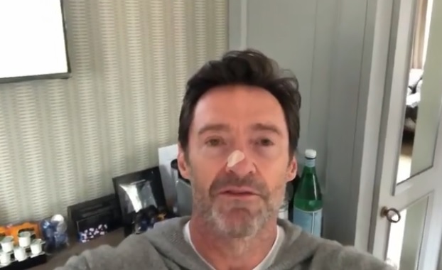 Em vídeo, Hugh Jackman revela que ainda está com suspeita de câncer de pele