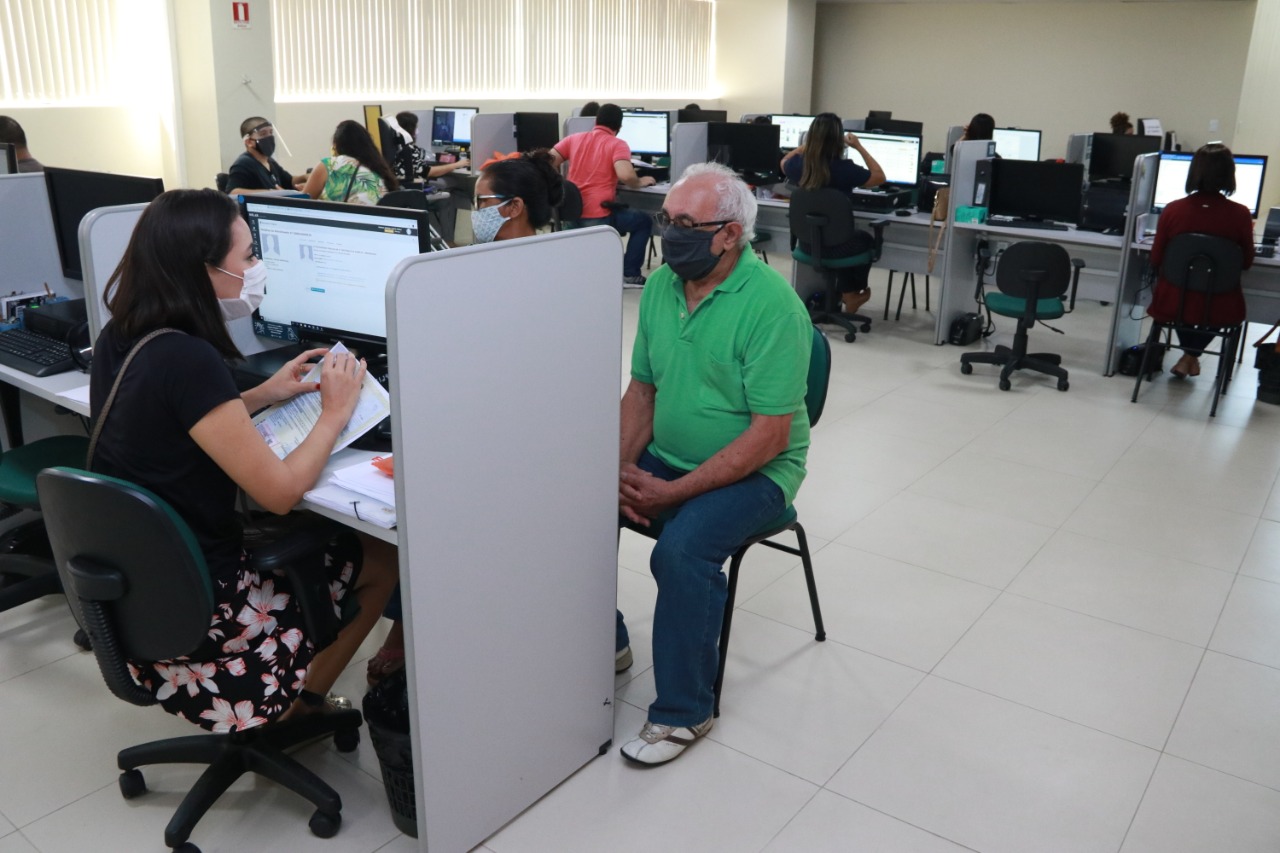 Idosos têm direito a receber pensão alimentícia paga pelos filhos; confira