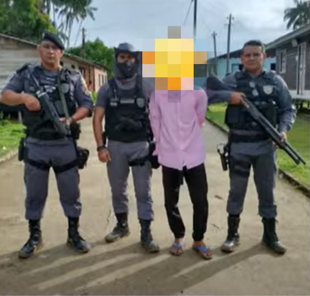 Homem tenta matar professor a facadas na frente de alunos no Amazonas