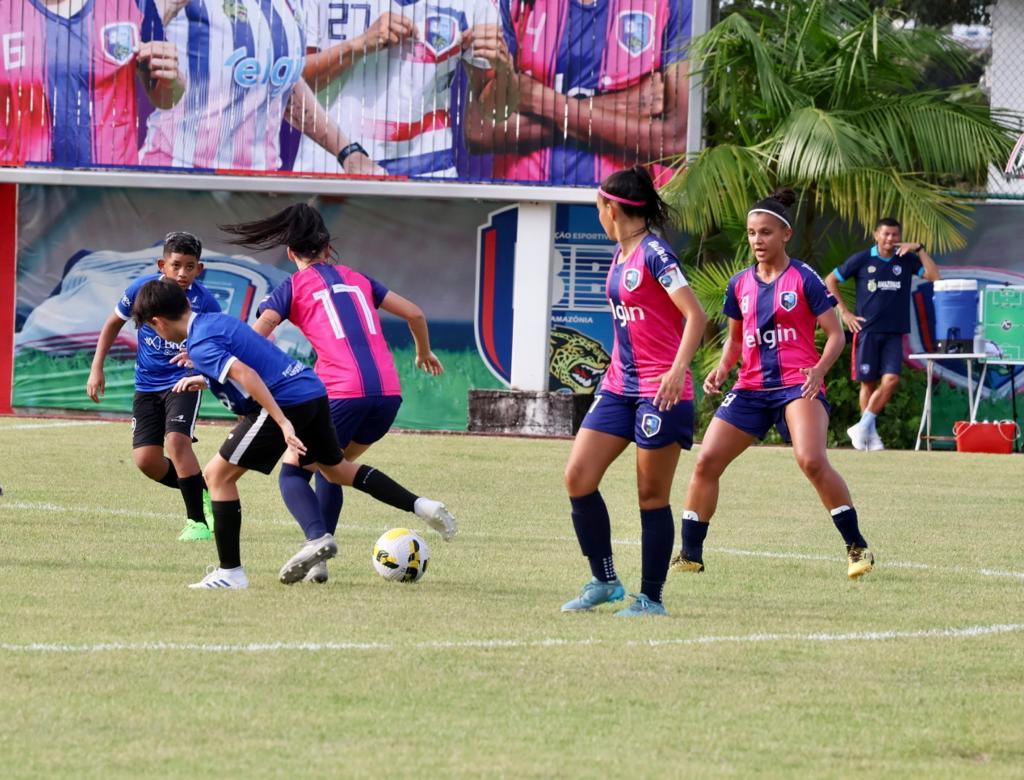 Futebol feminino: 3B vence amistoso em preparação para Série A2