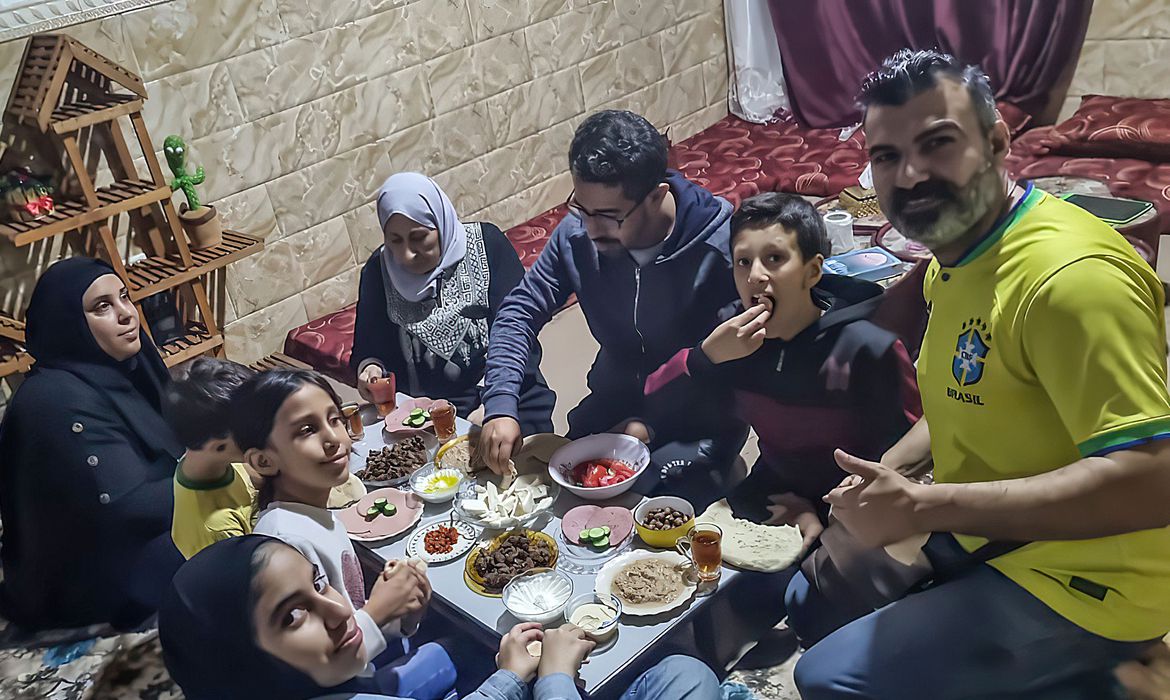 Palestinos pedem asilo e serão resgatados junto com brasileiros pela FAB