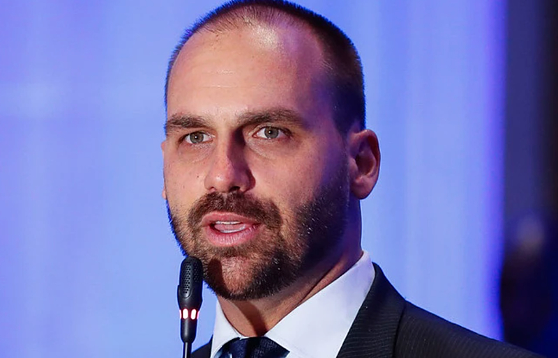 STF abre ação penal contra Eduardo Bolsonaro por coação; saiba mais