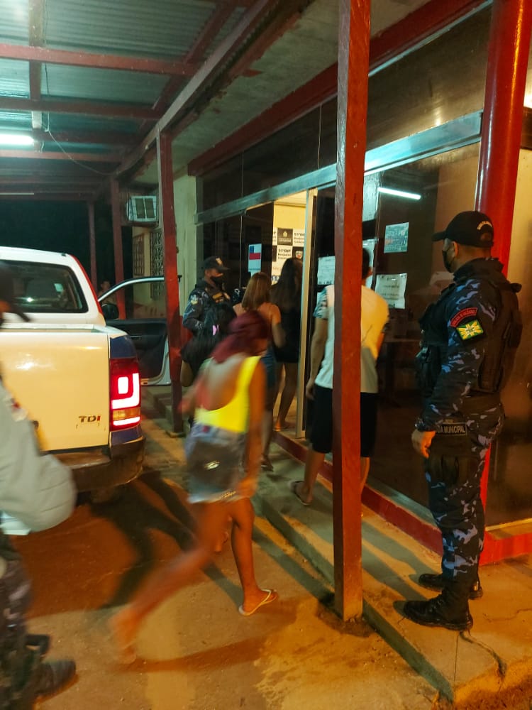 Seis são presos por descumprimento de decreto no Amazonas