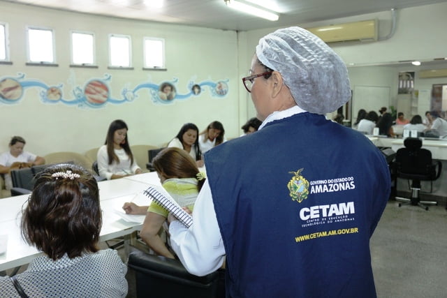 Cetam abre mais de 4 mil vagas em cursos para mulheres no Amazonas