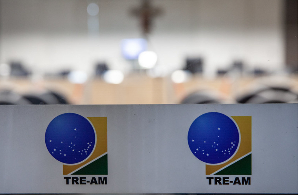 TJAM divulga editais de vagas para advogado e desembargador no TRE/AM