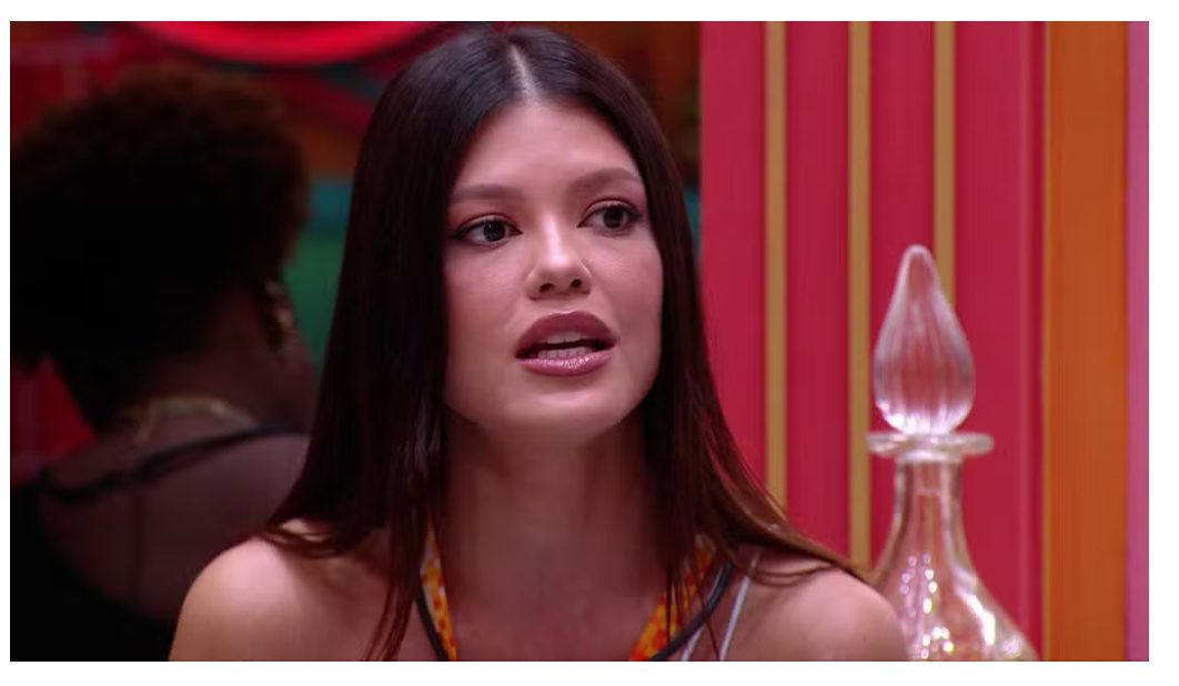 Líder Vitória Strada indica Renata ao paredão no BBB25