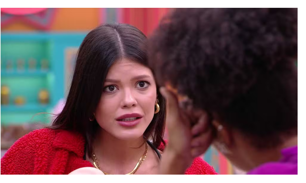 Vitória Strada desabafa sobre embates: ‘protagonismo cansa’