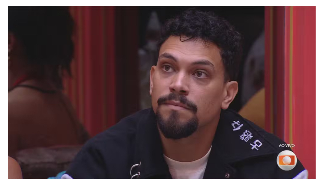 Vinicius chama Eva de ‘pomba suja’ e Pizane explica gíria regional