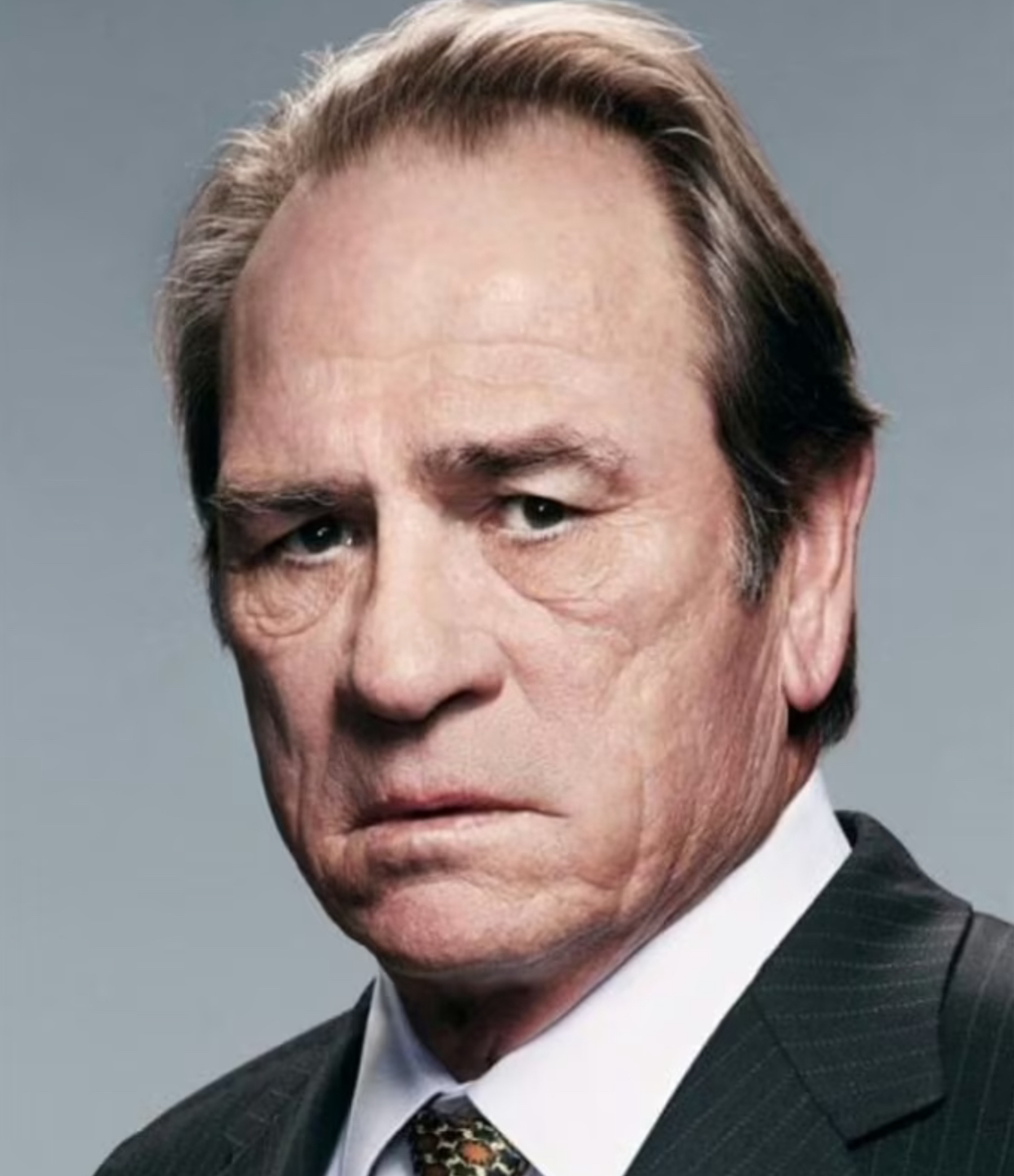 Filha de Tommy Lee Jones é encontrada morta em hotel aos 34 anos 