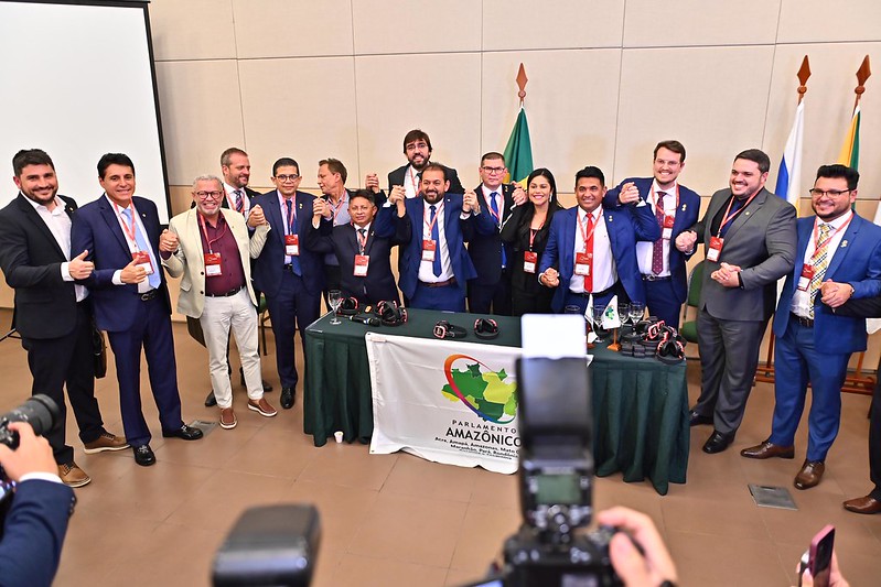 Deputados do Amazonas compõem nova diretoria do Parlamento Amazônico