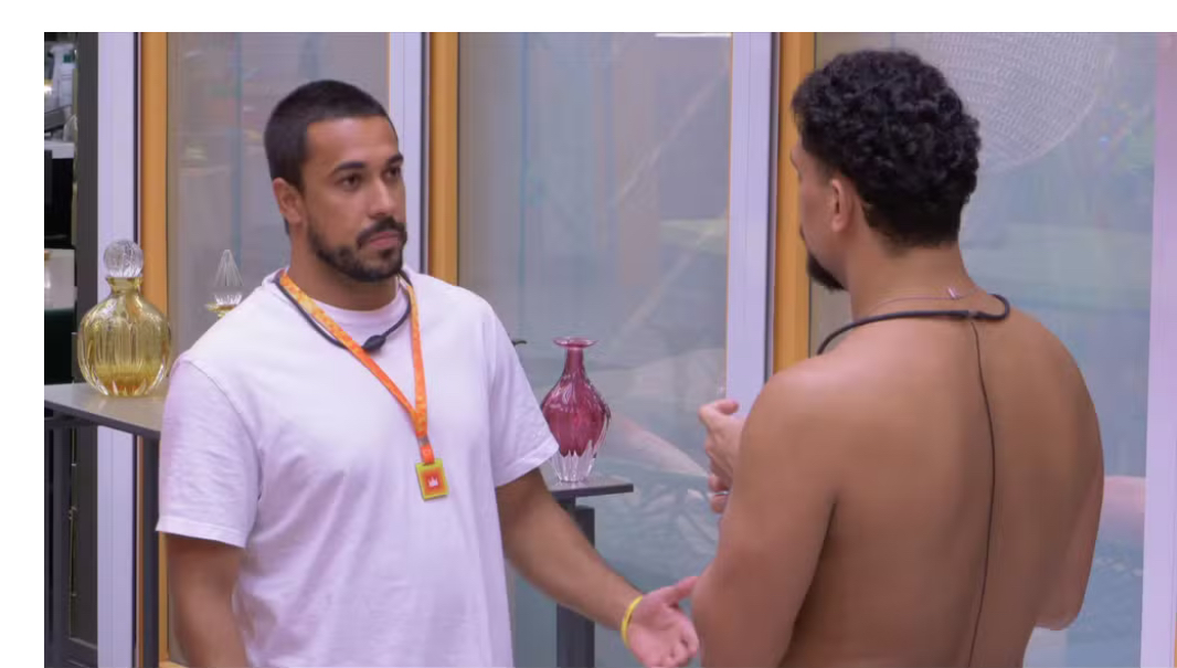 'Tu é um cara que eu curto', diz Maike a Vinicius em noite de eliminação 