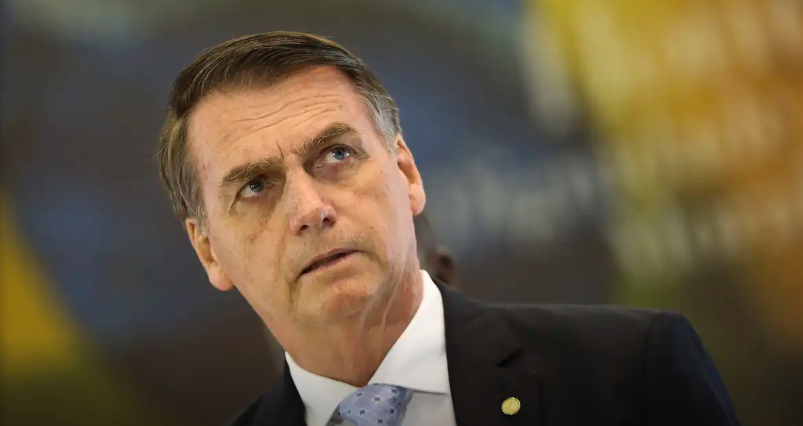 Prisão de Bolsonaro divide brasileiros, e 51% duvidam que ela vá ocorrer, aponta Datafolha