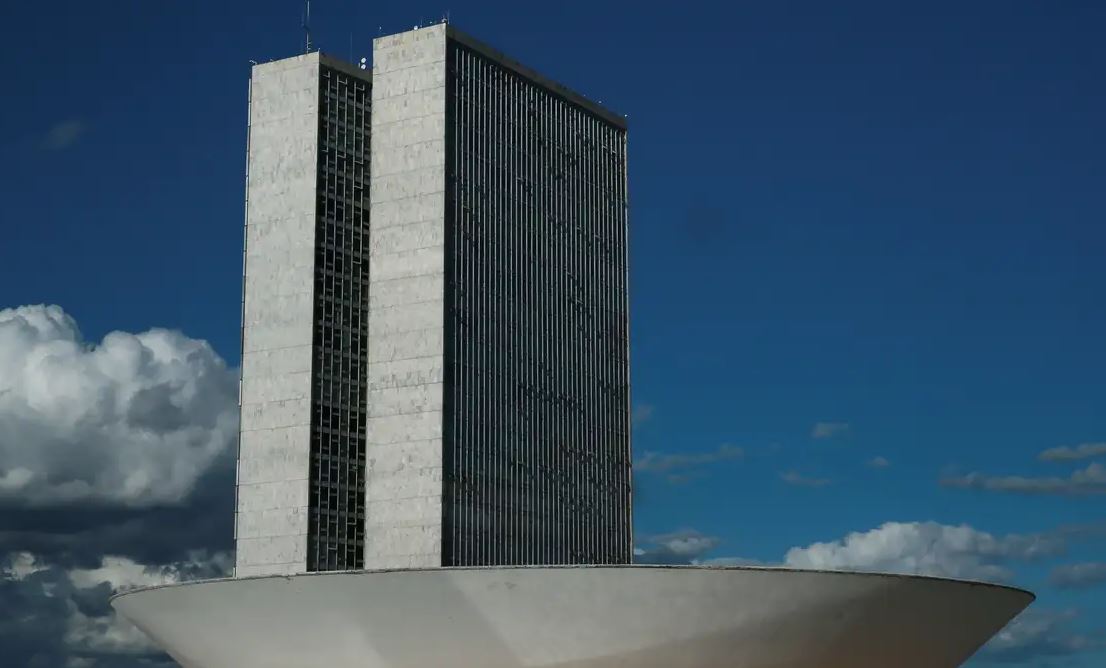 Câmara dos Deputados autoriza novo concurso público para cargos efetivos