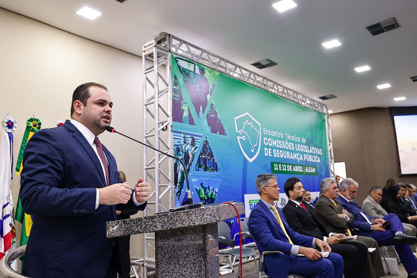 Roberto Cidade destaca importância da segurança pública em evento na Aleam