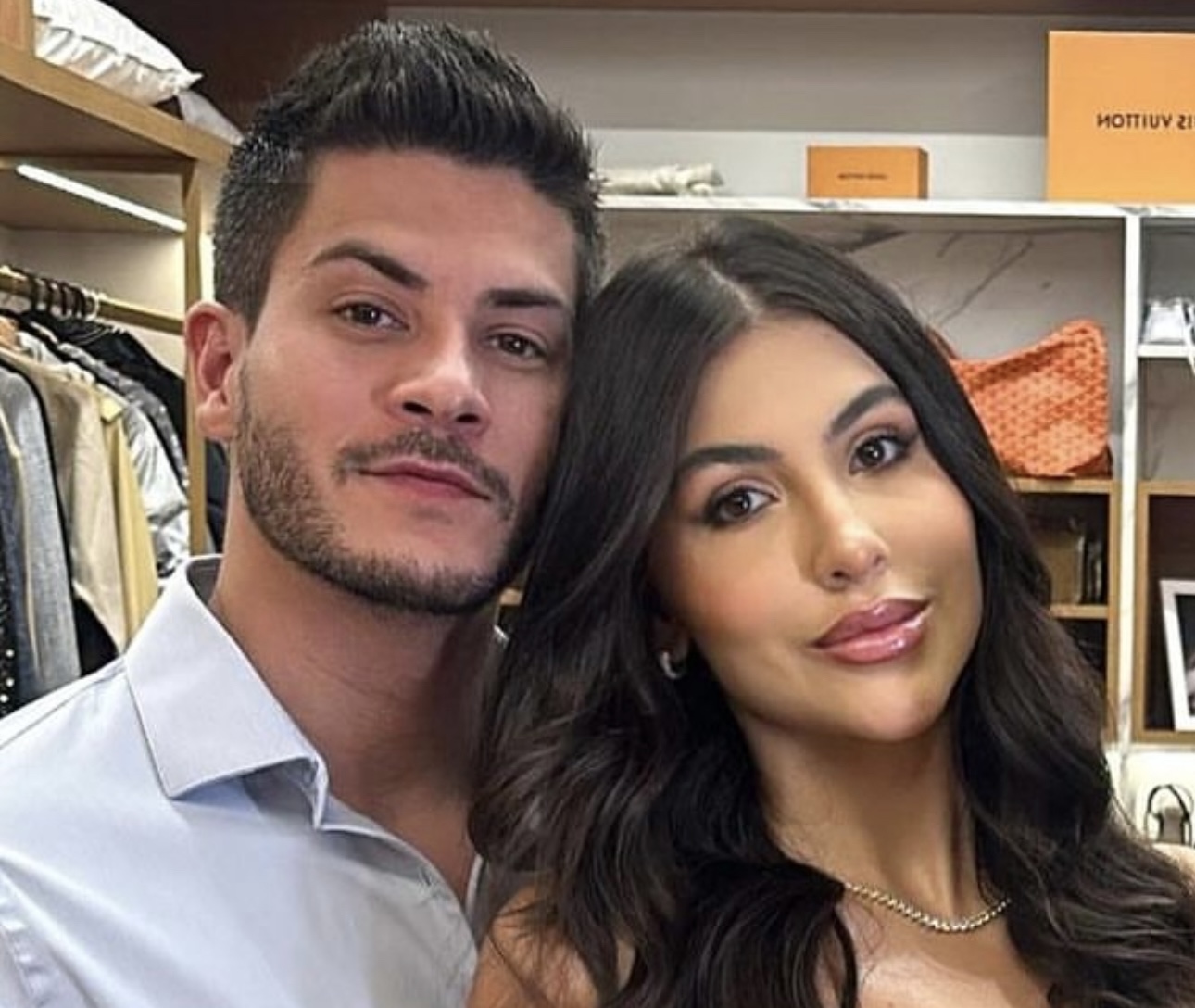 Internautas apontam indireta para Maíra Cardi em post de Jheny Santucci