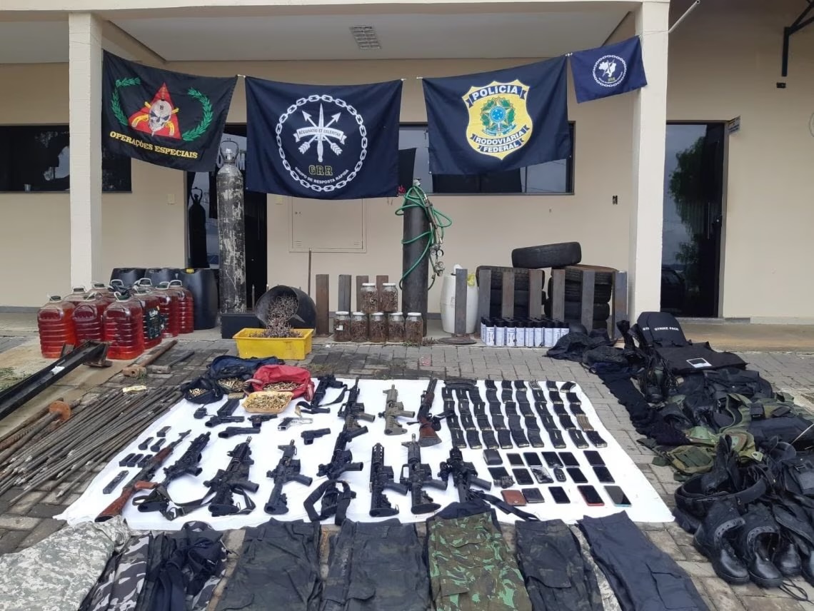 PRF afasta 23 agentes por envolvimento em chacina que deixou 26 mortos