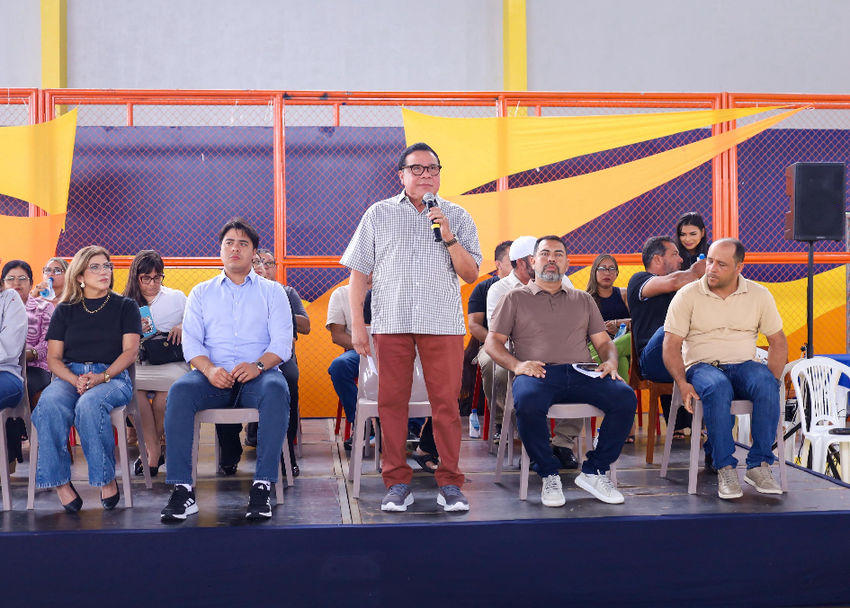 Coari concede abono salarial e auxílio-alimentação a servidores da educação