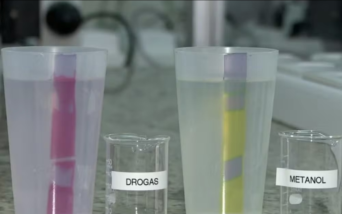 Estudante cria copo que detecta adulteração em bebida