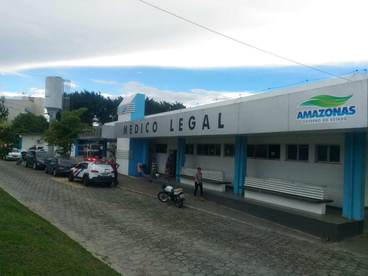 Feto com cerca de 5 meses é encontrado por populares em igarapé de Manaus 