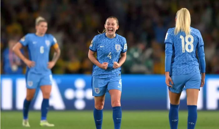 Dupla inglesa encara trio Bonmatí, Putellas e Paralluelo na final