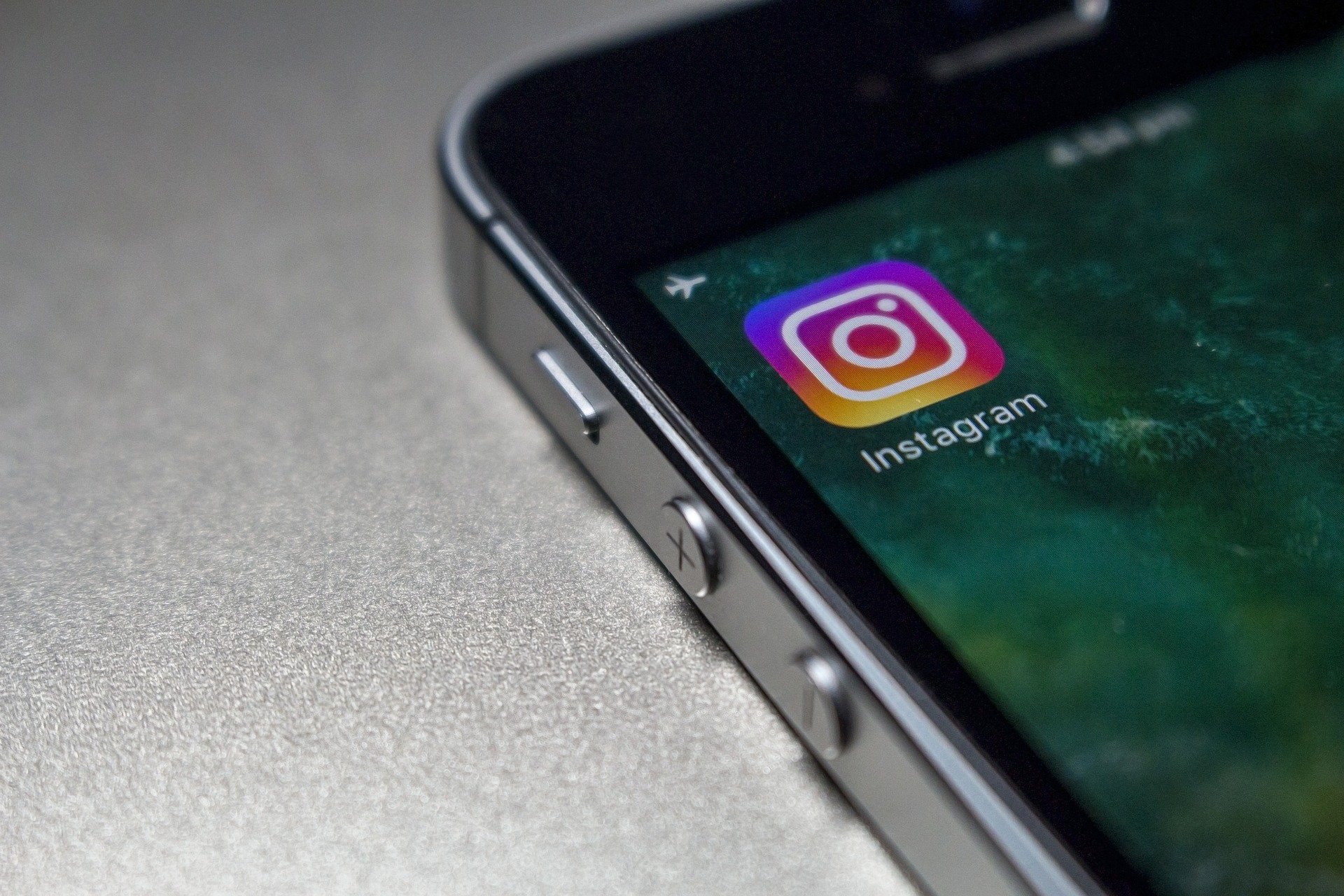 Instagram irá permitir que você escolha páginas e amigos preferidos