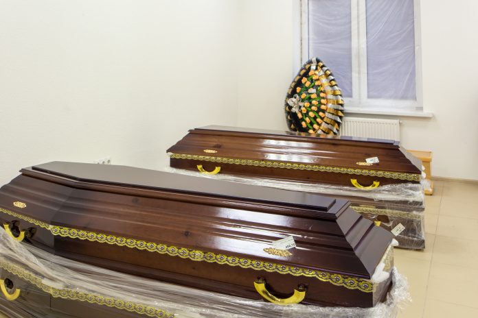 Azul deve pagar indenização após danificar caixão em translado para Manaus