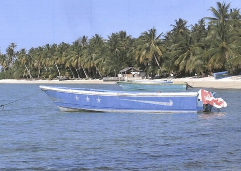 Barco fantasma com 600 kg de cocaína é encontrado à deriva no Pacífico