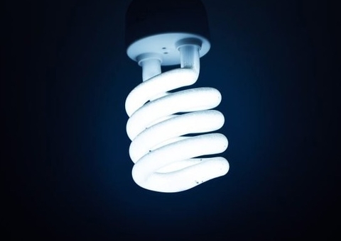 Estudo diz que lâmpada ultravioleta elimina coronavírus em segundos