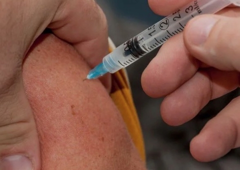 China diz ter vacinado 1 milhão de pessoas sem casos de reações graves